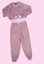 Load image into Gallery viewer, Fluffy Cropped Jumper